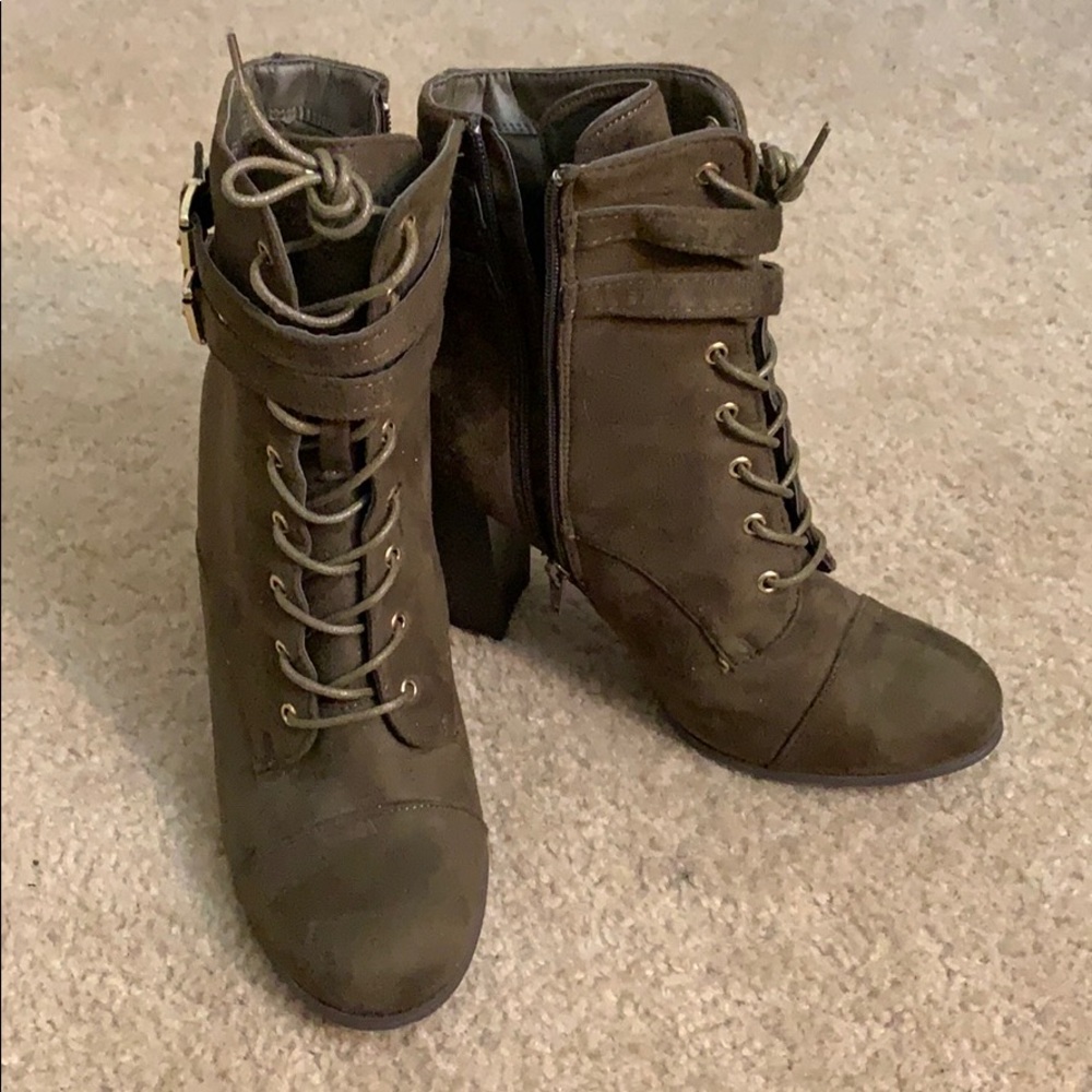Ankle booties